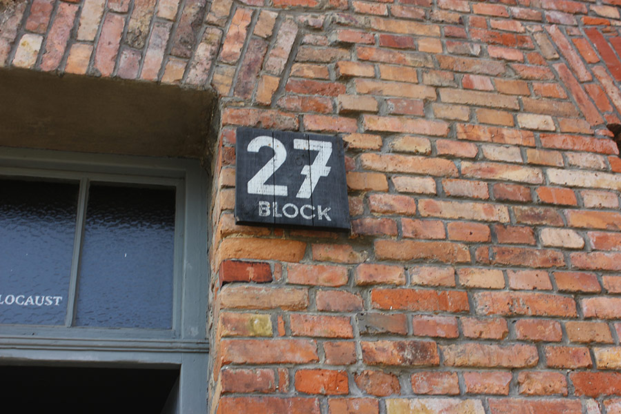 Block no. 27 in Auschwitz I: the entrance